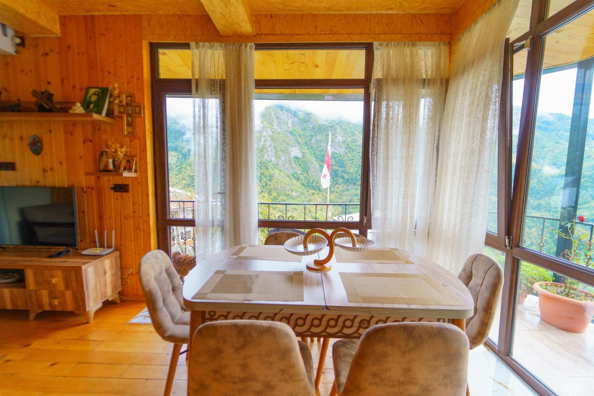 Guest House Sunrise Khulo Ngoại thất bức ảnh